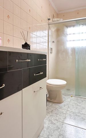 Casa para alugar com 114m², 3 quartos e 1 vaga Casa para alugar com 114m², 3 quartos e 1 vagaBanheiro Social 2