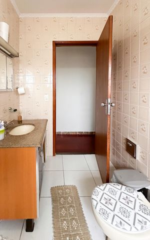 Casa para alugar com 114m², 3 quartos e 1 vaga Casa para alugar com 114m², 3 quartos e 1 vagaBanheiro Social