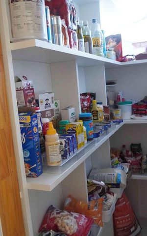 Casa de condomínio para alugar com 405m², 2 quartos e 4 vagasDespensa