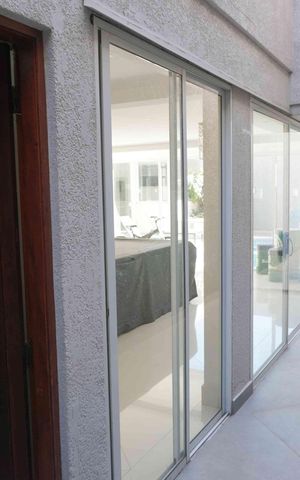 Casa de condomínio para alugar com 405m², 2 quartos e 4 vagasÁrea Externa
