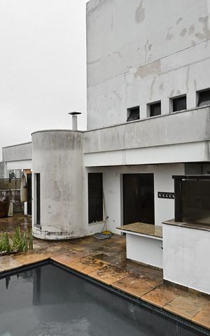 Apartamento à venda com 692m², 4 quartos e 4 vagasCobertura