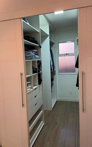 Apartamento à venda com 113m², 2 quartos e 2 vagas Apartamento à venda com 113m², 2 quartos e 2 vagasCloset