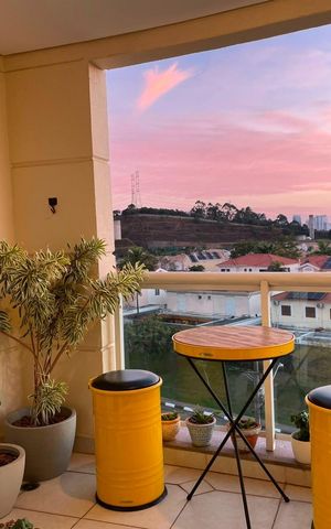 Apartamento à venda com 113m², 2 quartos e 2 vagas Apartamento à venda com 113m², 2 quartos e 2 vagasVaranda
