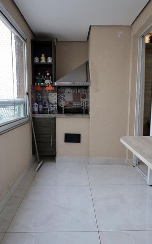 Apartamento à venda com 69m², 3 quartos e 2 vagas Apartamento à venda com 69m², 3 quartos e 2 vagasSacada Gourmet
