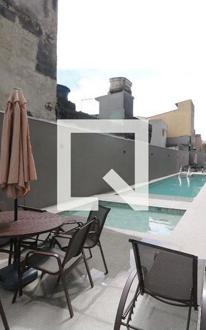 Apartamento à venda com 38m², 2 quartos e sem vaga Apartamento à venda com 38m², 2 quartos e sem vagaPiscina