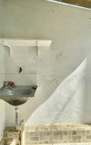 Casa à venda com 300m², 6 quartos e sem vagaÁrea de serviço