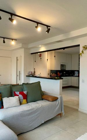 Apartamento à venda com 118m², 3 quartos e 2 vagas Apartamento à venda com 118m², 3 quartos e 2 vagasSala