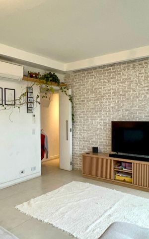 Apartamento à venda com 118m², 3 quartos e 2 vagas Apartamento à venda com 118m², 3 quartos e 2 vagasSala