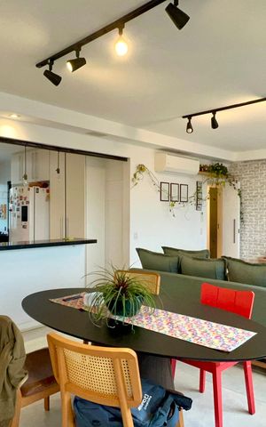 Apartamento à venda com 118m², 3 quartos e 2 vagas Apartamento à venda com 118m², 3 quartos e 2 vagasSala