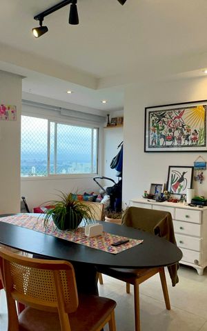 Apartamento à venda com 118m², 3 quartos e 2 vagas Apartamento à venda com 118m², 3 quartos e 2 vagasSala