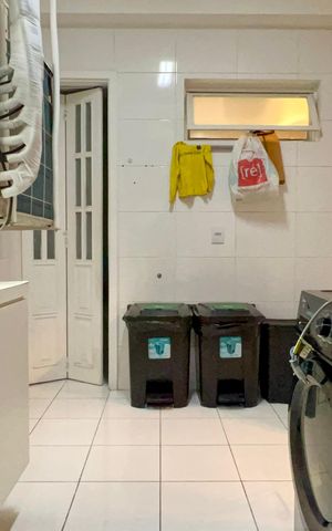 Apartamento à venda com 118m², 3 quartos e 2 vagas Apartamento à venda com 118m², 3 quartos e 2 vagasÁrea de Serviço