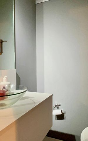 Apartamento à venda com 118m², 3 quartos e 2 vagas Apartamento à venda com 118m², 3 quartos e 2 vagasLavabo