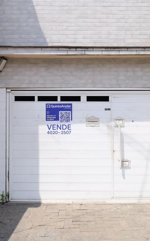 Casa à venda com 240m², 2 quartos e 1 vagaPlaca