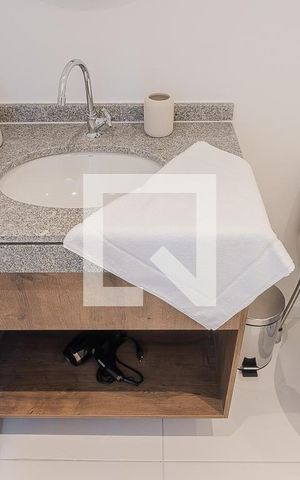 Studio para alugar com 24m², 1 quarto e sem vaga Studio para alugar com 24m², 1 quarto e sem vagaBanheiro