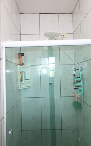 Casa à venda com 180m², 3 quartos e 3 vagasBanheiro 2