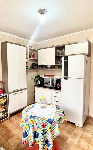 Casa à venda com 327m², 8 quartos e 2 vagas Casa à venda com 327m², 8 quartos e 2 vagasCozinha