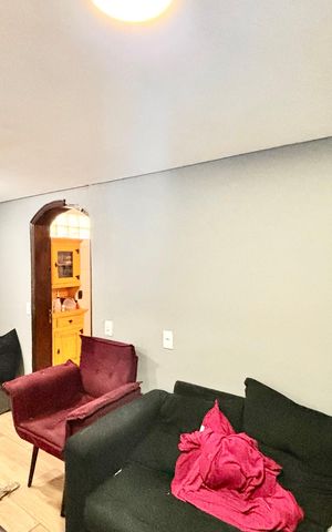 Casa à venda com 327m², 8 quartos e 2 vagas Casa à venda com 327m², 8 quartos e 2 vagasSala 1