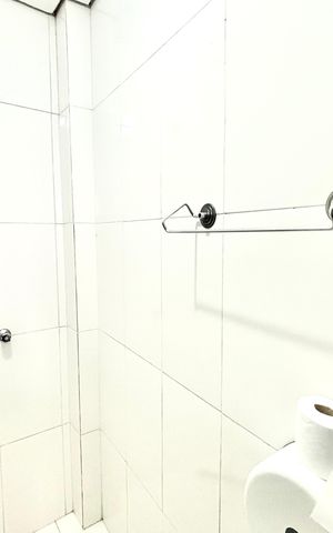 Casa à venda com 327m², 8 quartos e 2 vagas Casa à venda com 327m², 8 quartos e 2 vagasBanheiro 1