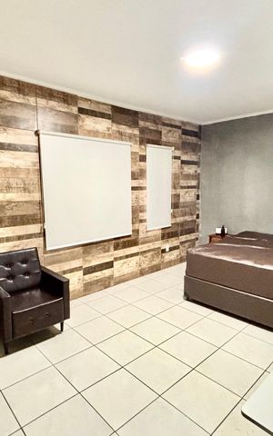 Casa à venda com 327m², 8 quartos e 2 vagas Casa à venda com 327m², 8 quartos e 2 vagasQuarto 3
