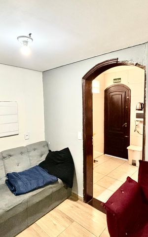 Casa à venda com 327m², 8 quartos e 2 vagas Casa à venda com 327m², 8 quartos e 2 vagasSala 1