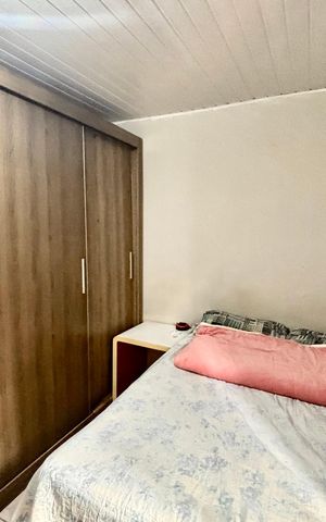 Casa à venda com 327m², 8 quartos e 2 vagas Casa à venda com 327m², 8 quartos e 2 vagasQuarto 4