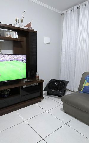 Casa à venda com 90m², 2 quartos e 2 vagas Casa à venda com 90m², 2 quartos e 2 vagasSala