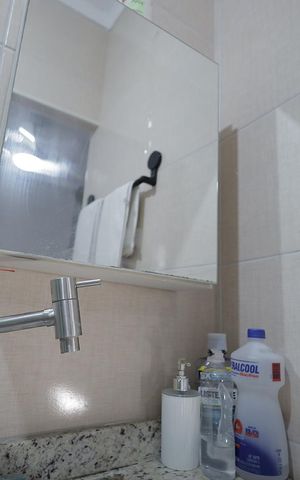 Casa à venda com 90m², 2 quartos e 2 vagas Casa à venda com 90m², 2 quartos e 2 vagasBanheiro Suíte
