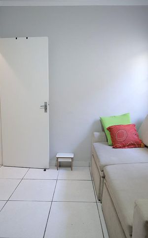 Casa à venda com 90m², 2 quartos e 2 vagas Casa à venda com 90m², 2 quartos e 2 vagasQuarto 1