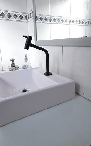 Casa à venda com 90m², 2 quartos e 2 vagas Casa à venda com 90m², 2 quartos e 2 vagasBanheiro