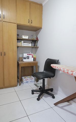 Casa à venda com 90m², 2 quartos e 2 vagas Casa à venda com 90m², 2 quartos e 2 vagasQuarto 1