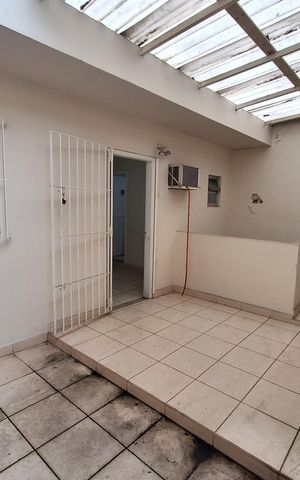 Casa à venda com 156m², 3 quartos e sem vaga Casa à venda com 156m², 3 quartos e sem vagaÁrea de Serviço