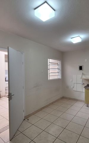 Casa à venda com 156m², 3 quartos e sem vaga Casa à venda com 156m², 3 quartos e sem vagaEdícula