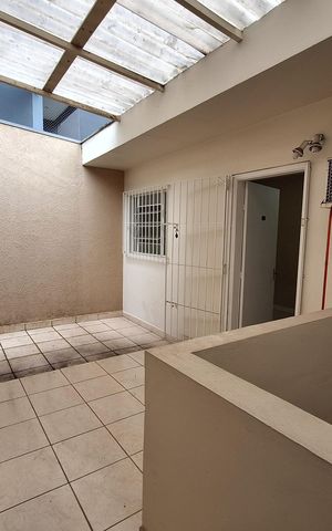 Casa à venda com 156m², 3 quartos e sem vaga Casa à venda com 156m², 3 quartos e sem vagaÁrea de Serviço