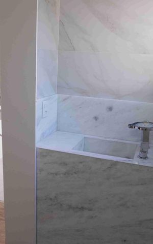 Casa de condomínio para alugar com 370m², 4 quartos e 4 vagasLavabo