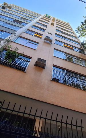 Apartamento à venda com 148m², 3 quartos e 1 vaga Apartamento à venda com 148m², 3 quartos e 1 vagaFachada