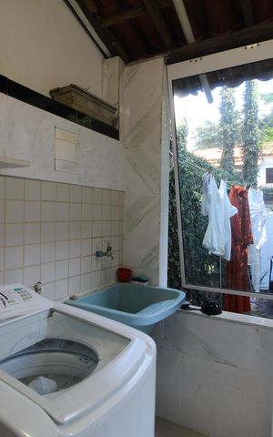 Casa de condomínio à venda com 300m², 3 quartos e sem vagaÁrea de Serviço