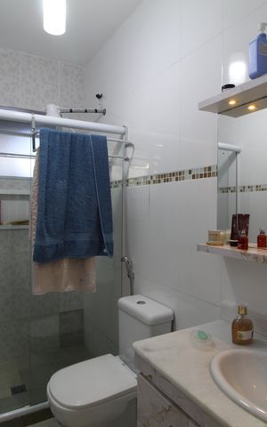 Casa de condomínio à venda com 300m², 3 quartos e sem vagaBanheiro