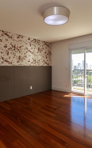 Apartamento à venda com 350m², 4 quartos e 5 vagas Apartamento à venda com 350m², 4 quartos e 5 vagasSuíte Principal