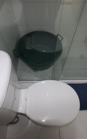 Casa à venda com 95m², 3 quartos e 2 vagasBanheiro
