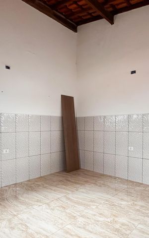 Casa à venda com 415m², 6 quartos e 3 vagas Casa à venda com 415m², 6 quartos e 3 vagasÁrea de Serviço - Casa 3