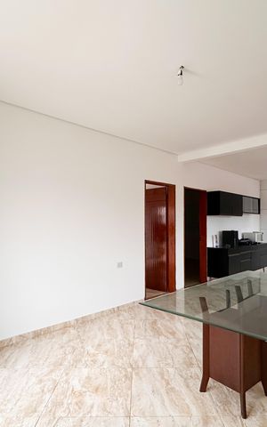 Casa à venda com 415m², 6 quartos e 3 vagas Casa à venda com 415m², 6 quartos e 3 vagasSala - Casa 3