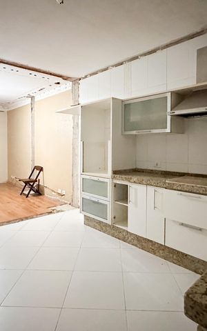 Casa à venda com 415m², 6 quartos e 3 vagas Casa à venda com 415m², 6 quartos e 3 vagasCozinha - Casa 1