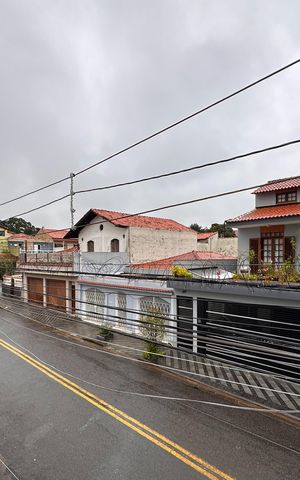 Casa à venda com 415m², 6 quartos e 3 vagas Casa à venda com 415m², 6 quartos e 3 vagasSacada - Casa 2