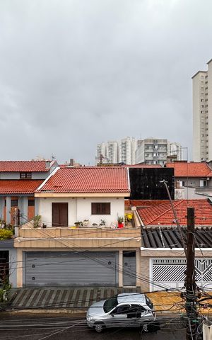 Casa à venda com 415m², 6 quartos e 3 vagas Casa à venda com 415m², 6 quartos e 3 vagasVista da Sacada da Suíte - Casa 3