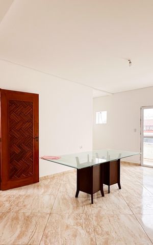 Casa à venda com 415m², 6 quartos e 3 vagas Casa à venda com 415m², 6 quartos e 3 vagasSala - Casa 3