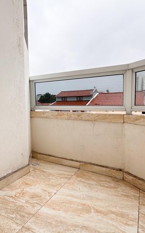 Casa à venda com 415m², 6 quartos e 3 vagas Casa à venda com 415m², 6 quartos e 3 vagasSacada da Suíte - Casa 3