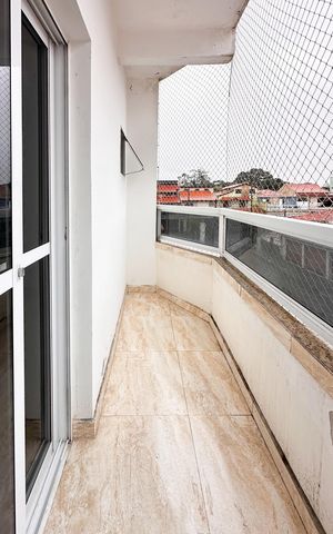 Casa à venda com 415m², 6 quartos e 3 vagas Casa à venda com 415m², 6 quartos e 3 vagasSacada - Casa 3