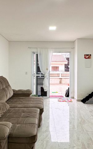 Casa à venda com 415m², 6 quartos e 3 vagas Casa à venda com 415m², 6 quartos e 3 vagasSala - Casa 2