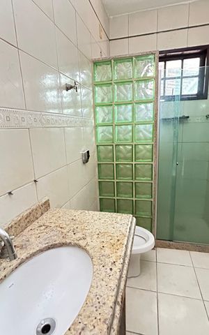 Casa à venda com 121m², 3 quartos e 2 vagasBanheiro Social