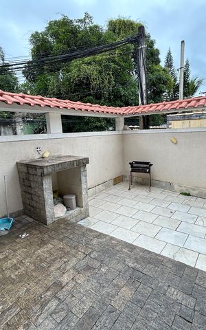 Casa à venda com 121m², 3 quartos e 2 vagasQuintal